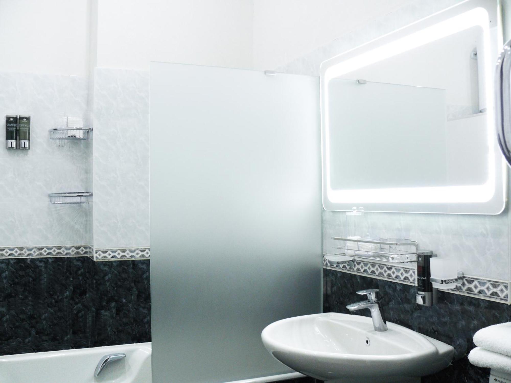 Apartment Luxury Centre Located Kiev Esterno foto