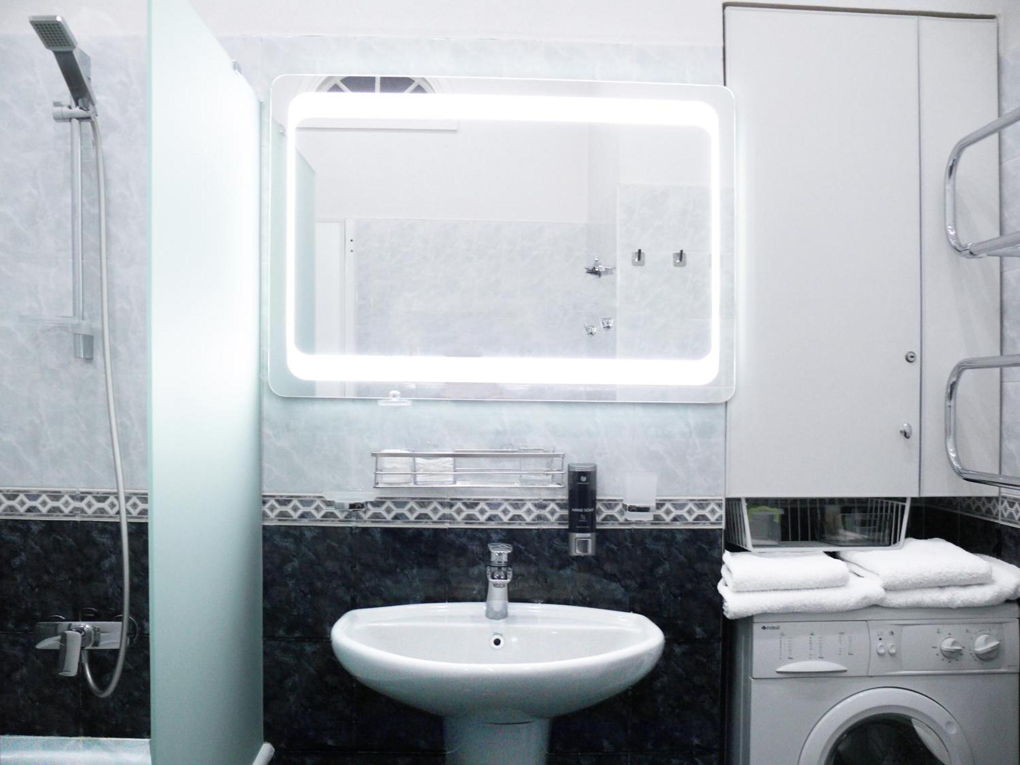 Apartment Luxury Centre Located Kiev Esterno foto
