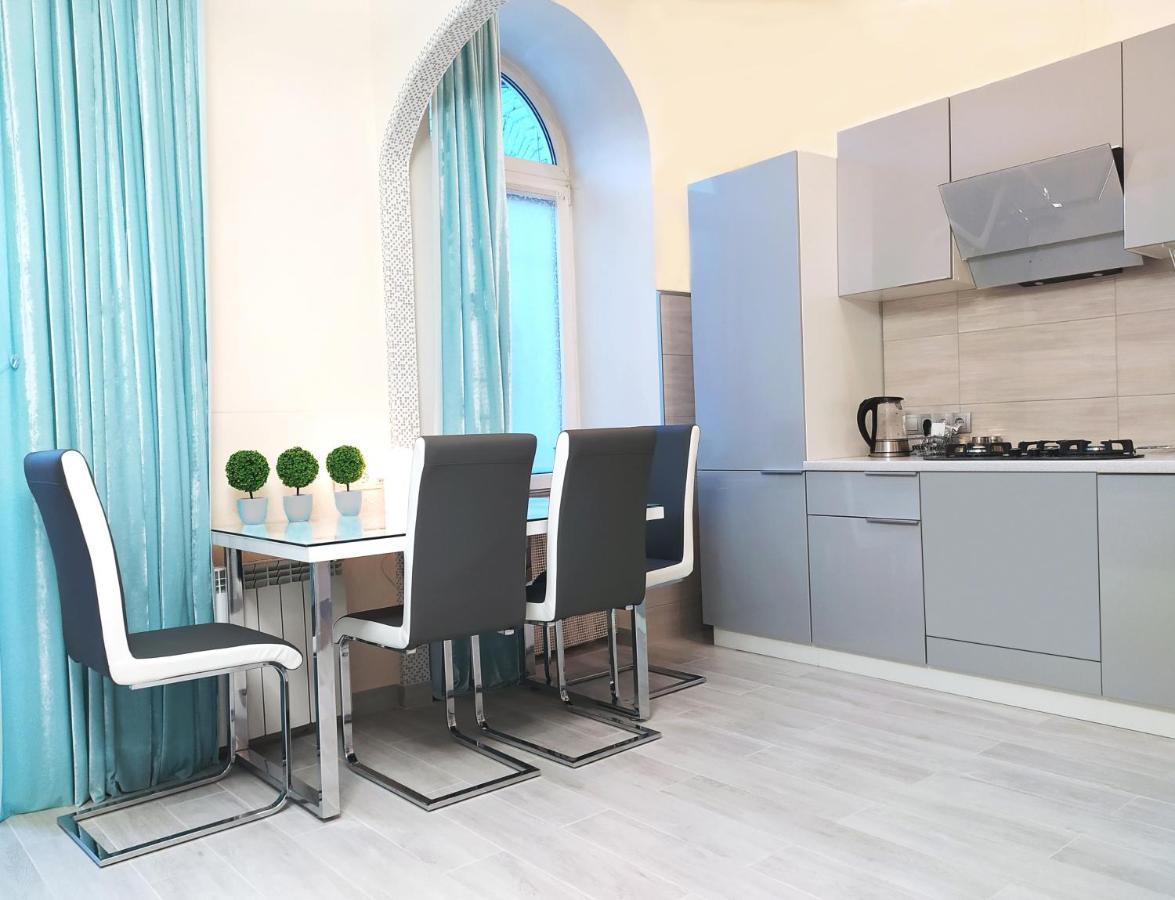 Apartment Luxury Centre Located Kiev Esterno foto