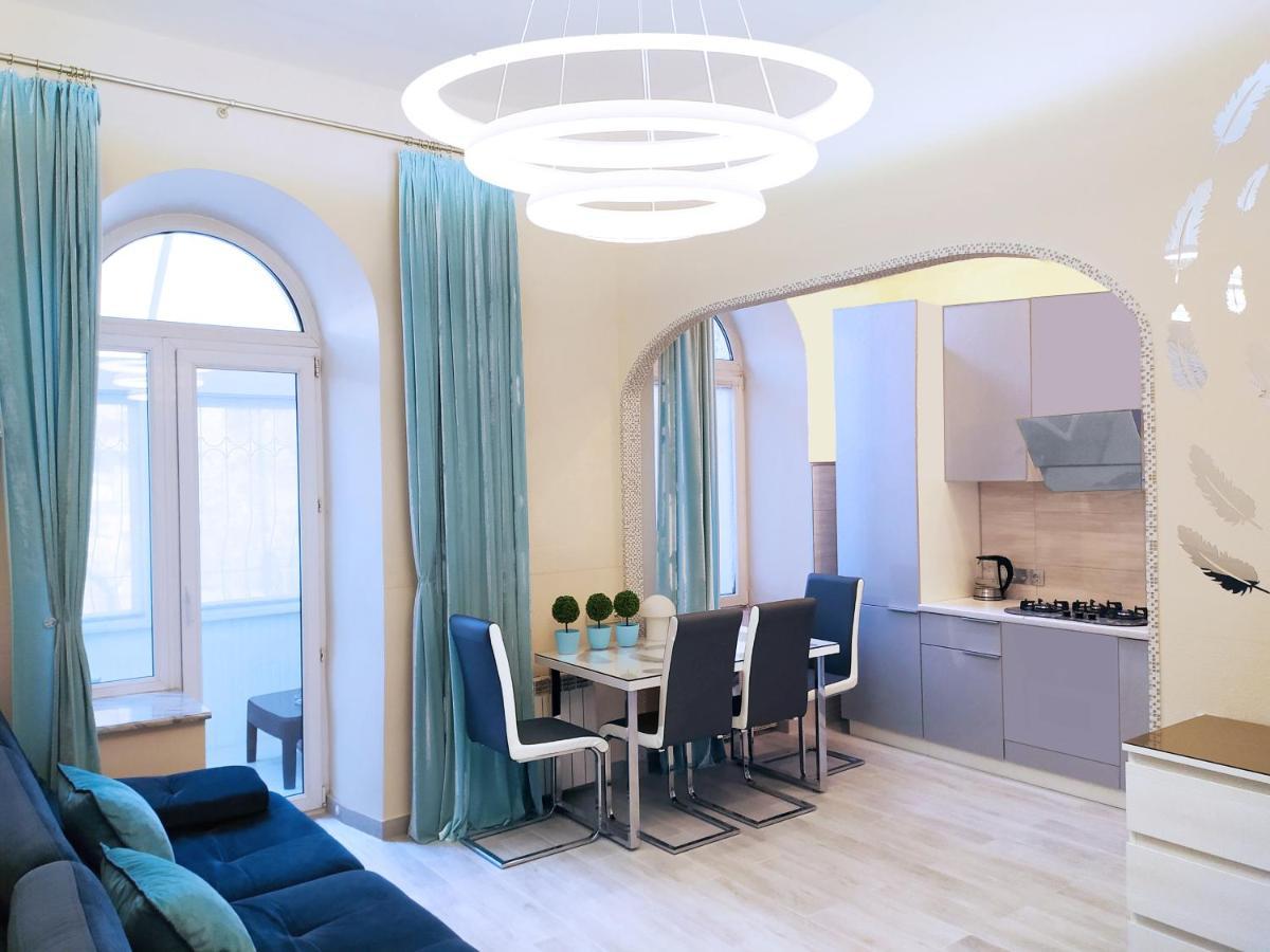 Apartment Luxury Centre Located Kiev Esterno foto